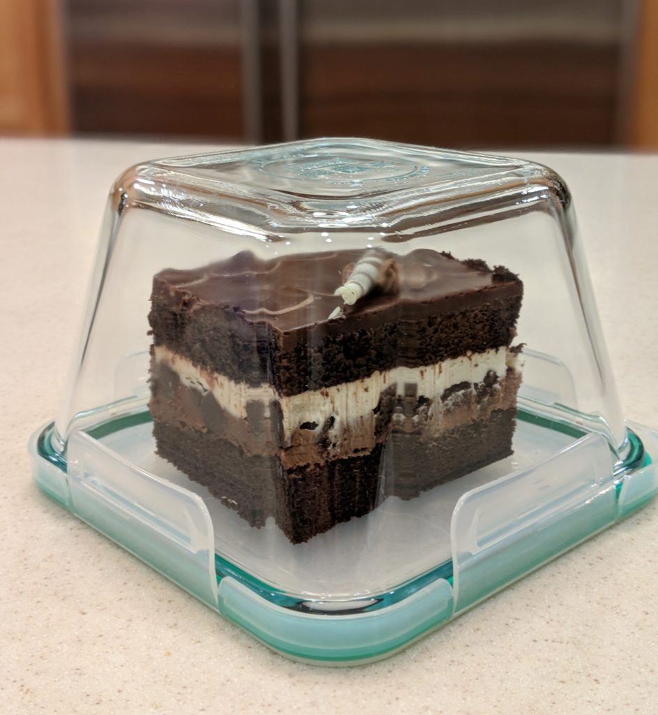 Don't have a cake dome? Use a Tupperware container upside down to store it.  : r/foodhacks